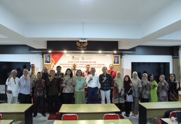 Pada tanggal 19 Februari 2026, Magister Hukum Universitas Janabadra mengadakan Workshop Kurikulum OBE Program Studi Hukum Program Magister Universitas Janabadra yang dilaksanakan di Ruang 1.4 Fakultas Hukum Universitas Janabadra, Yogyakarta. Acara ini diselenggarakan oleh Program Studi Hukum Program Magister Universitas Janabadra. Workshop Kurikulum kali ini di hadiri oleh Dosen Magister Hukum. Workshop dibuka oleh Dekan Fakultas Hukum Universitas Janabadra, Dr Sudiyana, S.H., M.Hum yang menekankan pentingnya dosen di Magister Hukum mengetahui terkait Kurikulum OBE. Narasumber utama adalah Dr. Nindyo Cahyo Kresnanto, S.T.,M.T beliau menjabat sebagai Ketua Program Studi Magister Teknik Universitas Janabadra.