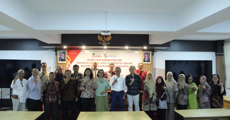 Pada tanggal 19 Februari 2026, Magister Hukum Universitas Janabadra mengadakan Workshop Kurikulum OBE Program Studi Hukum Program Magister Universitas Janabadra yang dilaksanakan di Ruang 1.4 Fakultas Hukum Universitas Janabadra, Yogyakarta. Acara ini diselenggarakan oleh Program Studi Hukum Program Magister Universitas Janabadra. Workshop Kurikulum kali ini di hadiri oleh Dosen Magister Hukum. Workshop dibuka oleh Dekan Fakultas Hukum Universitas Janabadra, Dr Sudiyana, S.H., M.Hum yang menekankan pentingnya dosen di Magister Hukum mengetahui terkait Kurikulum OBE. Narasumber utama adalah Dr. Nindyo Cahyo Kresnanto, S.T.,M.T beliau menjabat sebagai Ketua Program Studi Magister Teknik Universitas Janabadra.